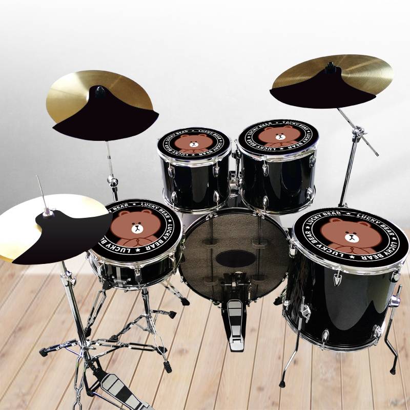 Five drums of three lucky bears